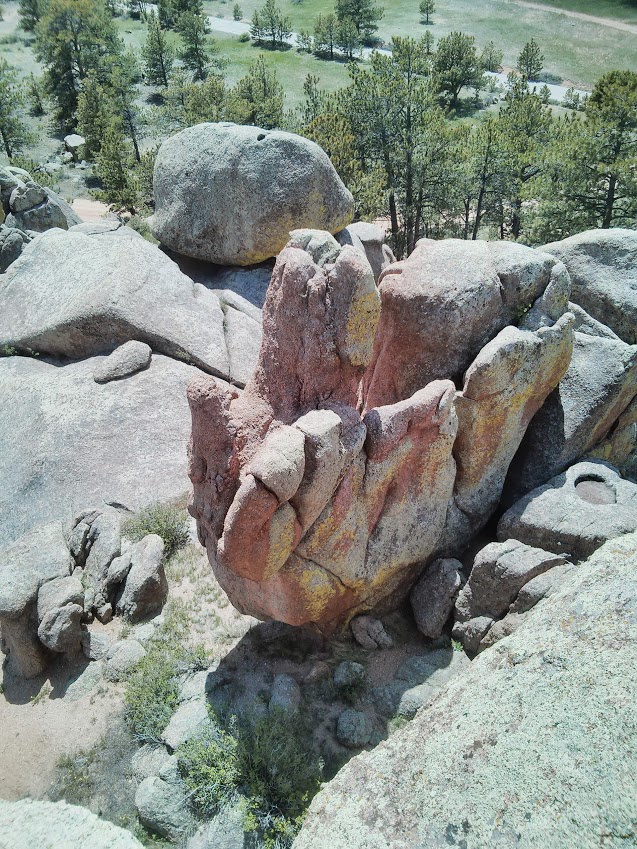 Yep, I climbed just a little ways up from that road.