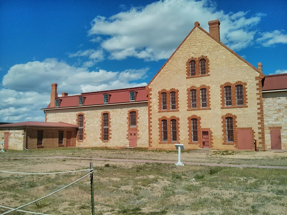 Here we are, inside the prison courtyard\
